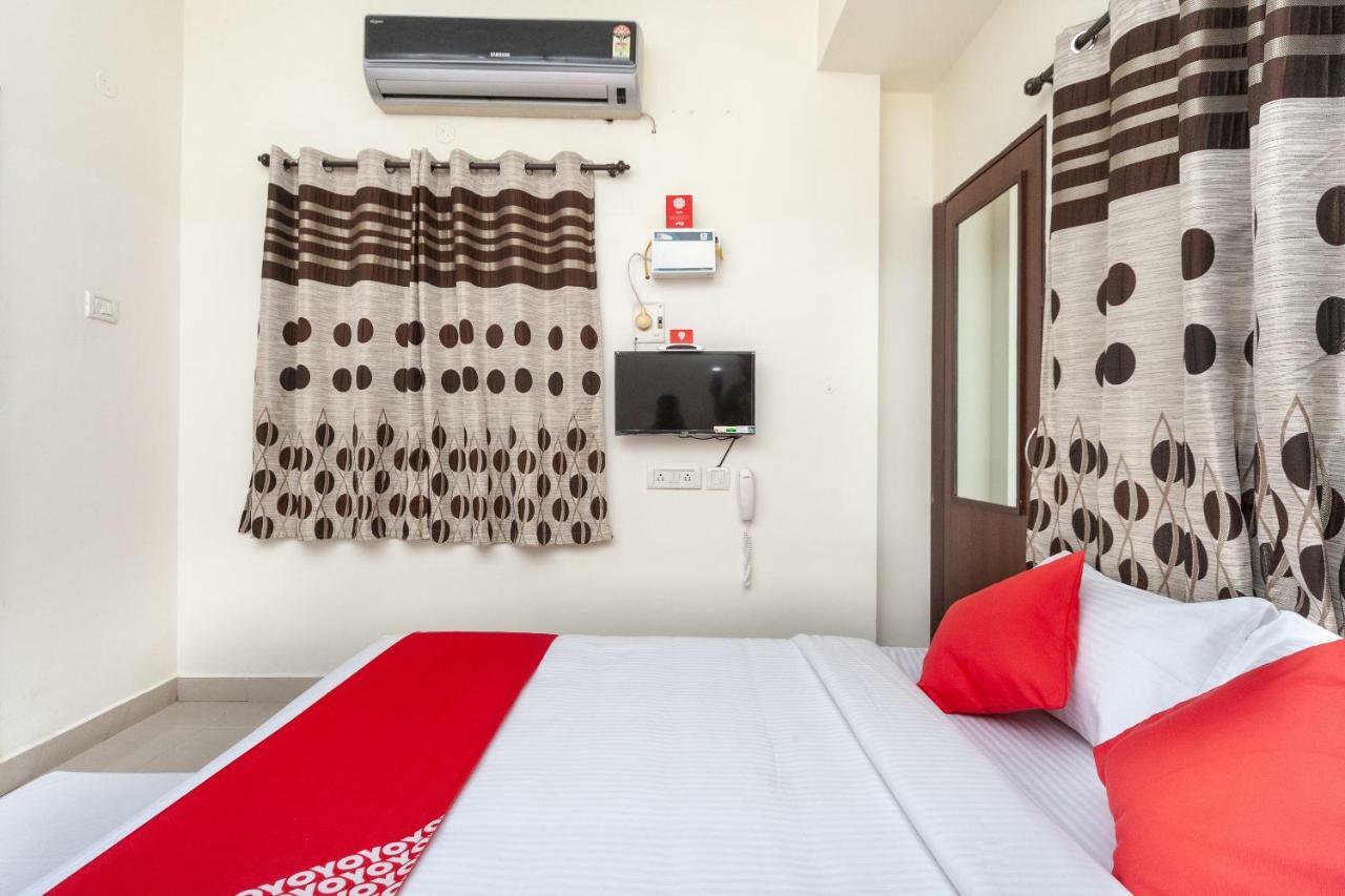Oyo 22019 Skye Service Apartments Chennai Exterior foto