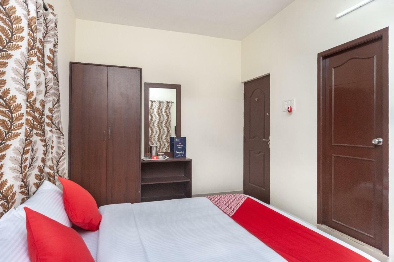 Oyo 22019 Skye Service Apartments Chennai Exterior foto
